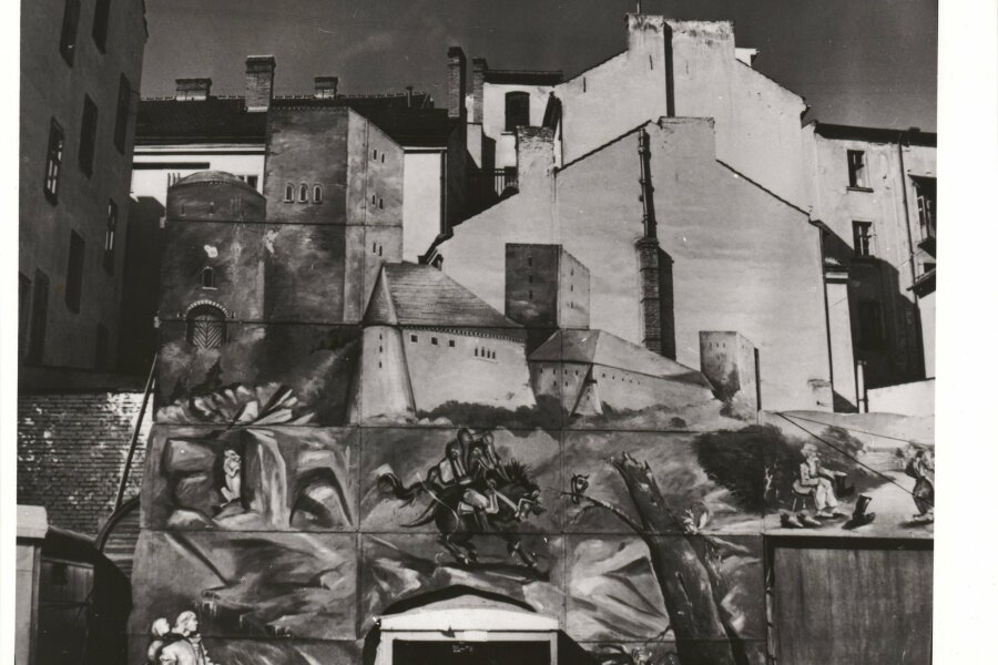 Vilém Reichmann, z cyklu kouzla, V pravé poledne, 1948; foto: Vilém Reichmann